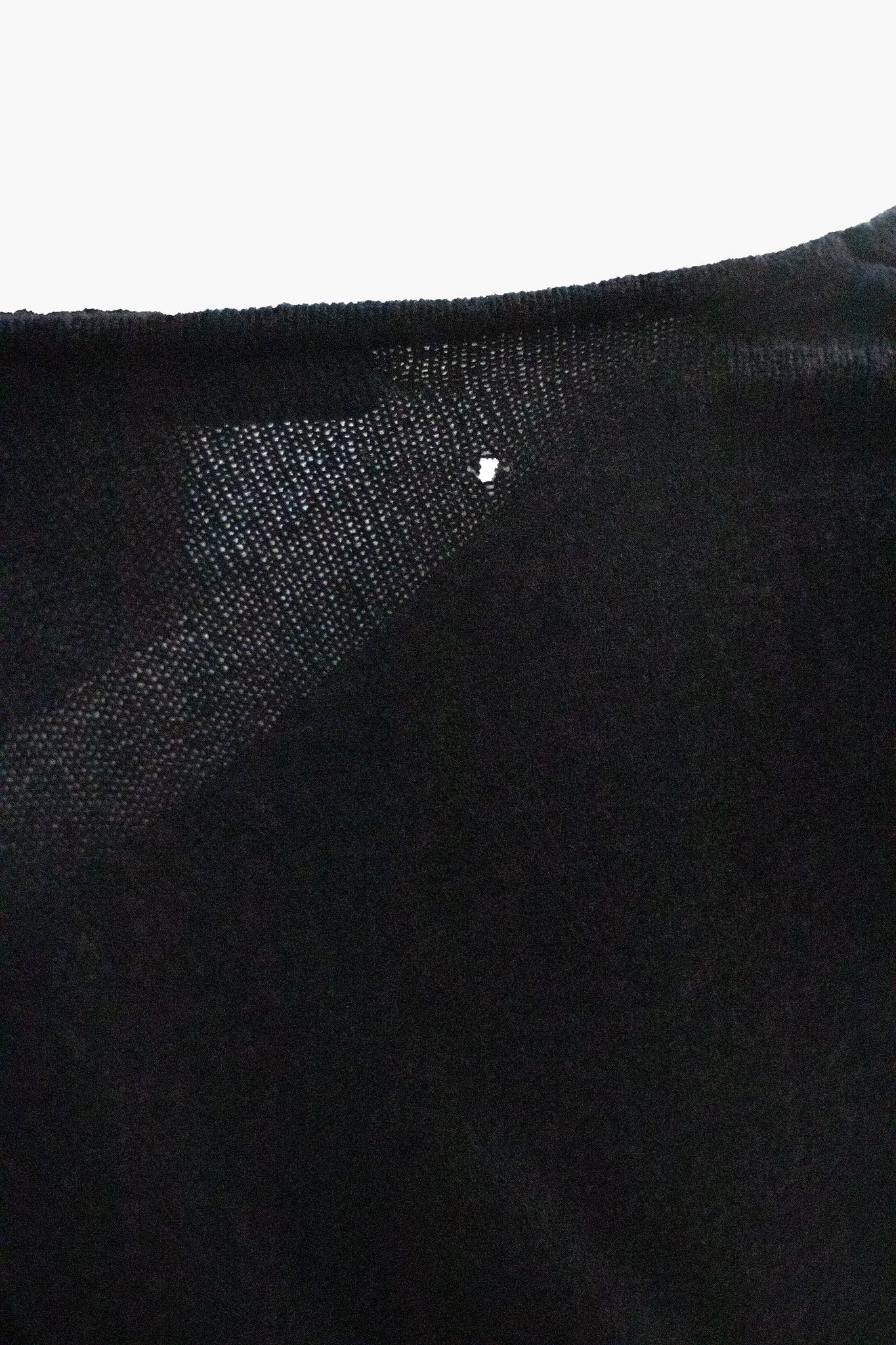Contemporary Cut-Out Cashmere Jumper NQP